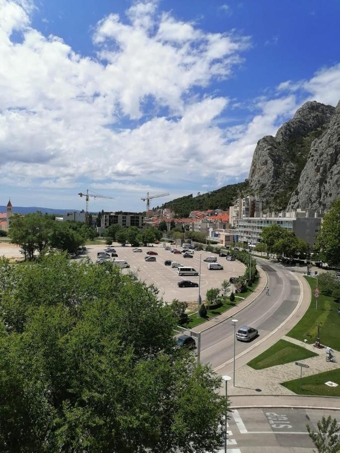 Penthouse Maremonte Appartement Omiš Buitenkant foto